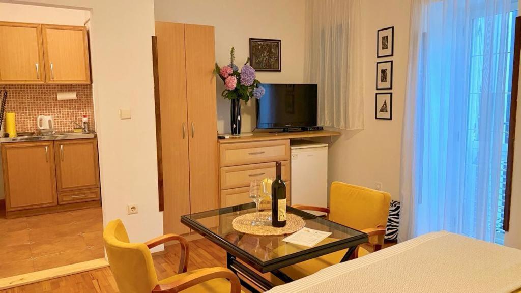 Apartments Nautica แฮร์เซ็ก-โนวี ภายนอก รูปภาพ
